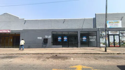 Meyers Corner, Cnr Shamrock & Reitfontein Road, Primrose